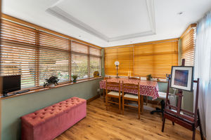 Photo 32- click for photo gallery